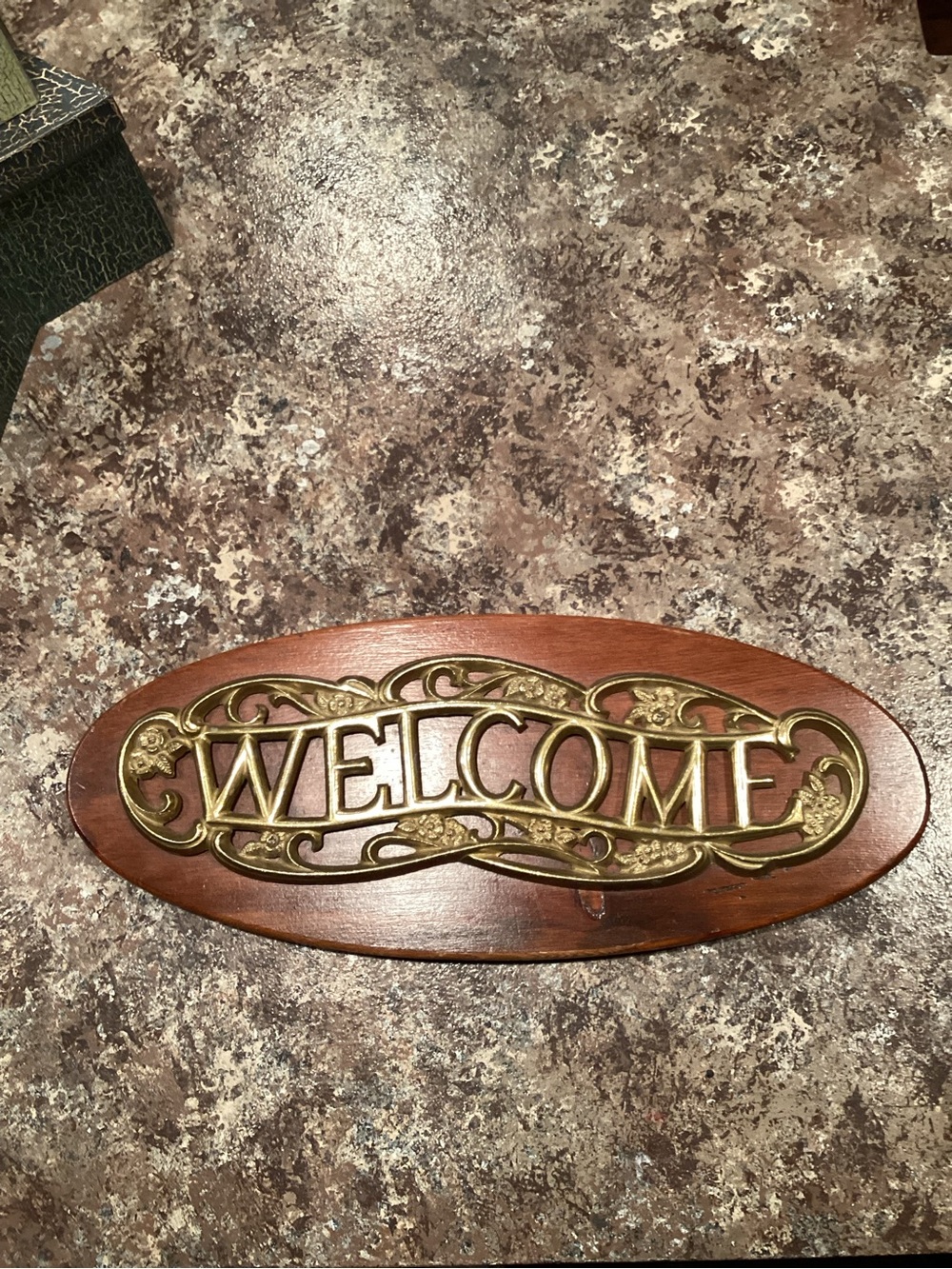 vintage Home Interiors & Gifts oval wood and brass "Welcome" plaque